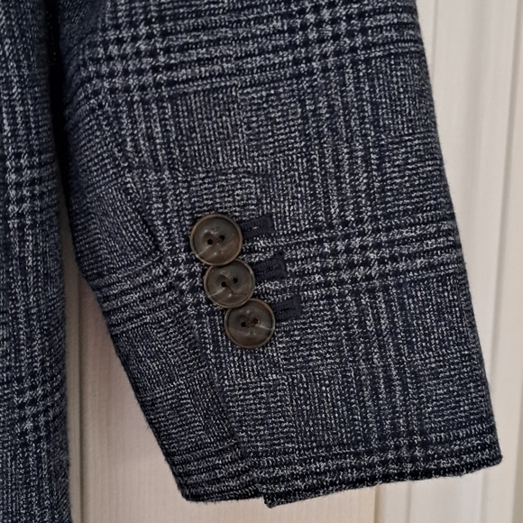Treasure & Bond mens navy plaid office  work button blazer jacket. Size M. - Picture 7 of 8